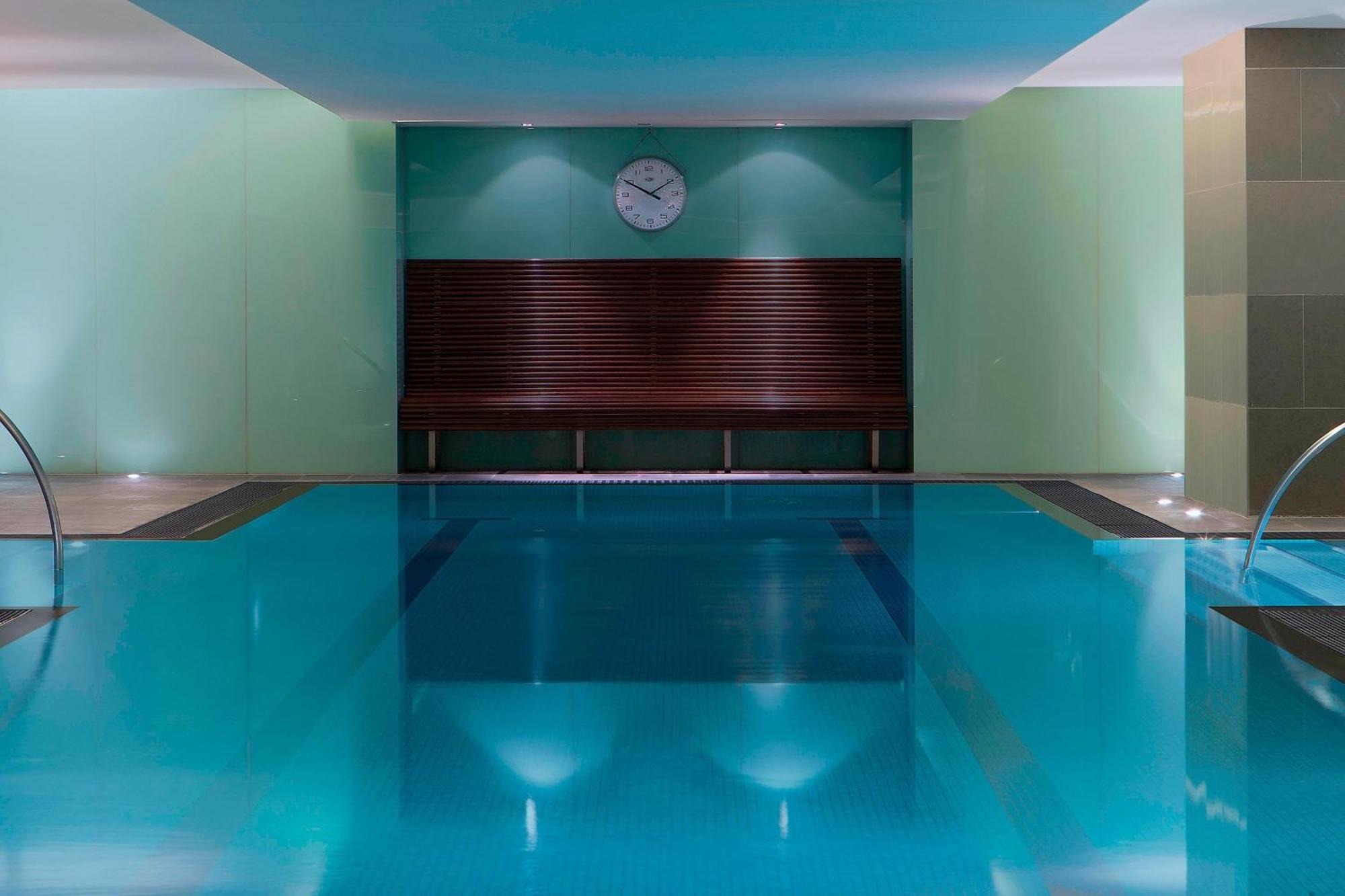 The Westin Melbourne Hotel Kültér fotó The pool at the spa